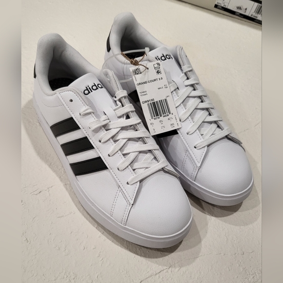 Men's adidas Shoes - Picture 4 of 10